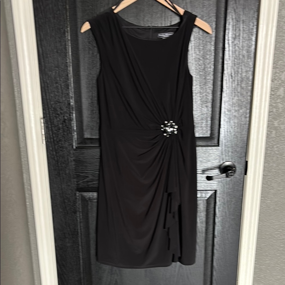 Jessica Howard Black Ruched Embellished Sheath Dress